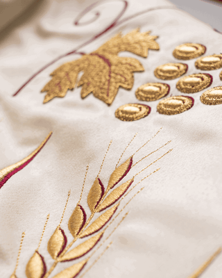 Embroidered canopy with chalice motif - LITURGICAL SHOP