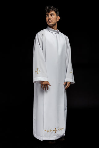 Embroidered priestly alb with a collar and crosses in white or ecru