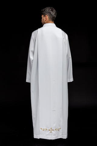 Embroidered priestly alb with a collar and crosses in white or ecru