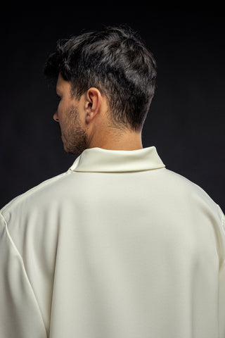 Smooth ecru priest's alb with a classic collar and a shoulder zipper