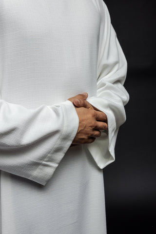 Linen priest's alb, plain with a classic collar in white or ecru