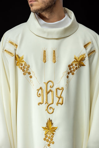 Liturgical chasuble with IHS embroidery and grapes in ecru color