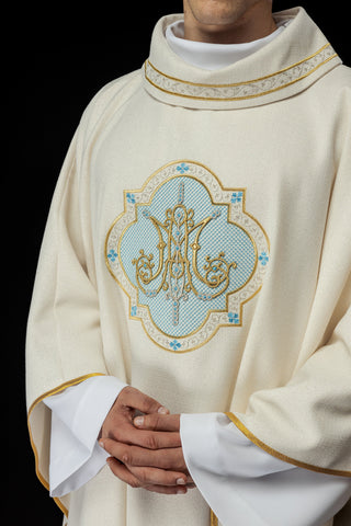 Embroidered chasuble with a Marian motif in ecru color