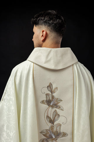 Embroidered chasuble with the image of Our Lady of Guadalupe made from high-quality golden fabric