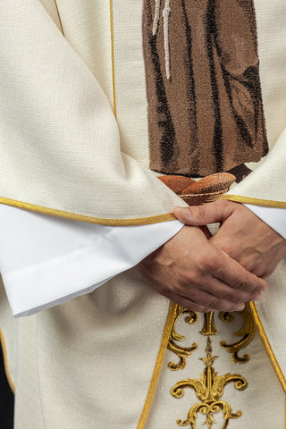 Embroidered chasuble with the image of Saint Anthony, including a stole