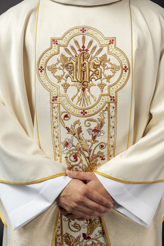 Ecru chasuble with IHS embroidery and gold-satin trimming