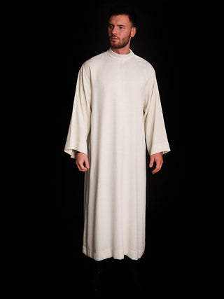 Linen priest's alb made of natural weave fabric - LITURGICAL SHOP