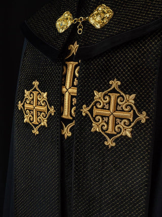 Liturgical cape with black velvet belt and embroidery of crosses - LITURGICAL SHOP