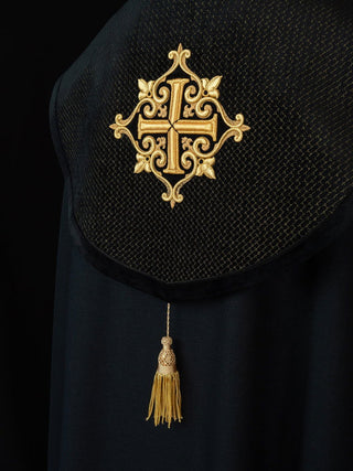 Liturgical cape with black velvet belt and embroidery of crosses - LITURGICAL SHOP