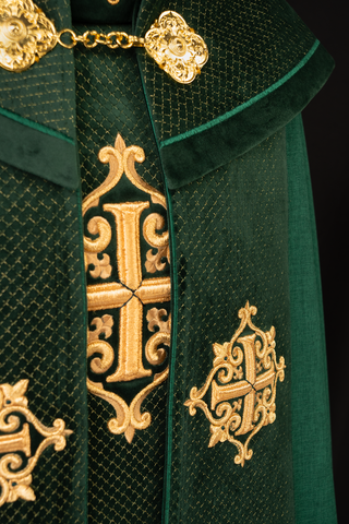 Liturgical cape with green velvet belt and embroidery of crosses - LITURGICAL SHOP