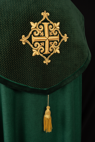 Liturgical cape with green velvet belt and embroidery of crosses - LITURGICAL SHOP