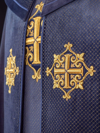 Liturgical cape with velvet purple belt and embroidery of crosses - LITURGICAL SHOP