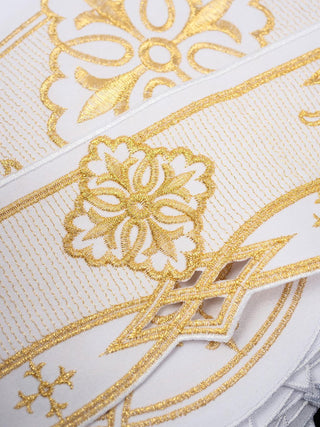 Metre with front embroidery Rosette White - LITURGICAL SHOP