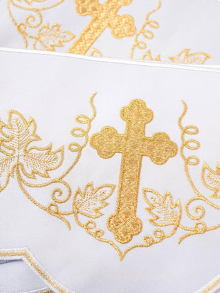 Metric with front embroidery Cross and Grapes White - LITURGICAL SHOP