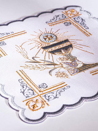 Richly decorated chalice linen - LITURGICAL SHOP