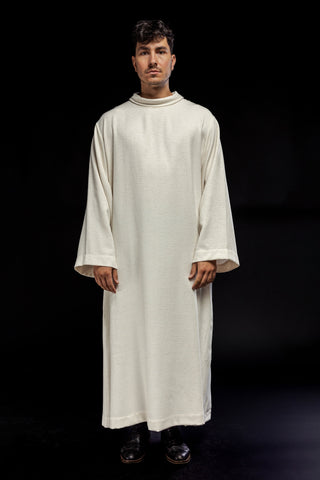 Linen priest alb, plain with a classic collar in white and ecru colors