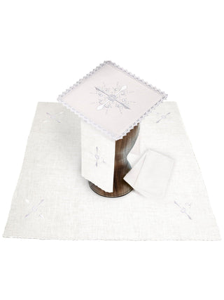 Chalice set made of linen and cotton with cross embroidery in an elegant packaging