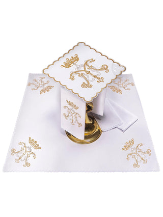 Chalice set with Marian embroidery in gold and silver