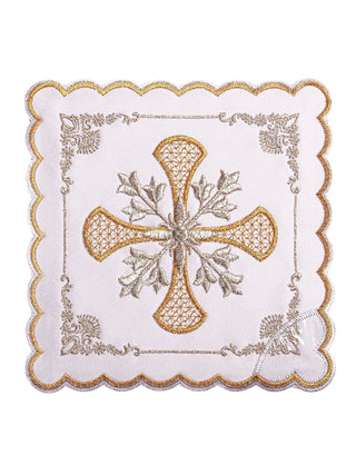 Chalice linen set with embroidered golden crosses in an elegant packaging