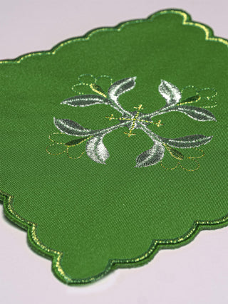 Chalice Linen Set with Embroidered Cross in Green Color