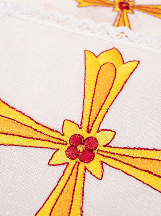 Linen chalice set with Eucharistic embroidery and golden crosses