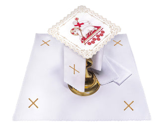 Chalice set with the motif of the Risen Lamb for priests