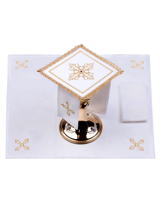 Linen chalice set with Eucharistic embroidery in gold threads