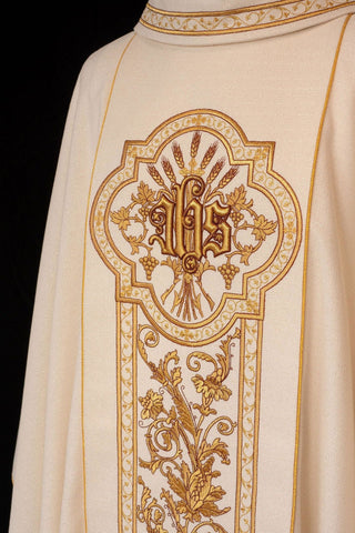 Ecru chasuble with IHS embroidery and gold-satin trimming