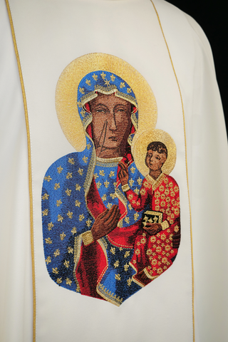 Marian Chasuble with Embroidery of Our Lady of Częstochowa in Ecru Color