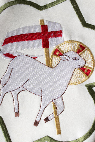 Ecru priest stole embroidered with Agnus Dei